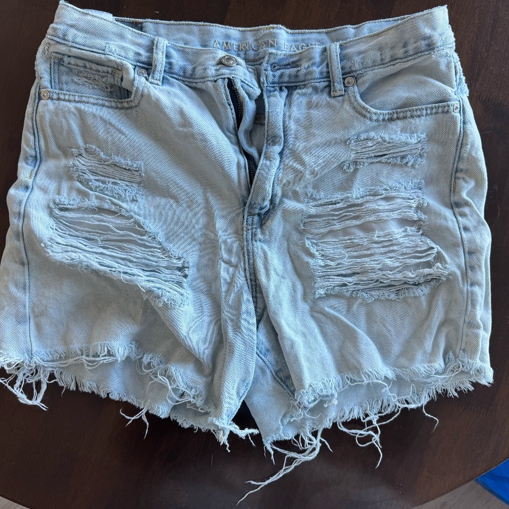 American Eagle Mom Short